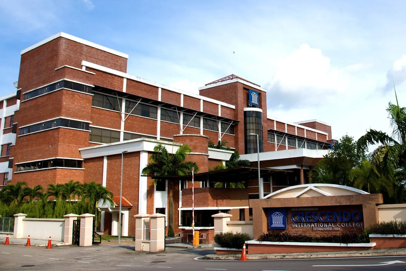 Crescendo International College campus